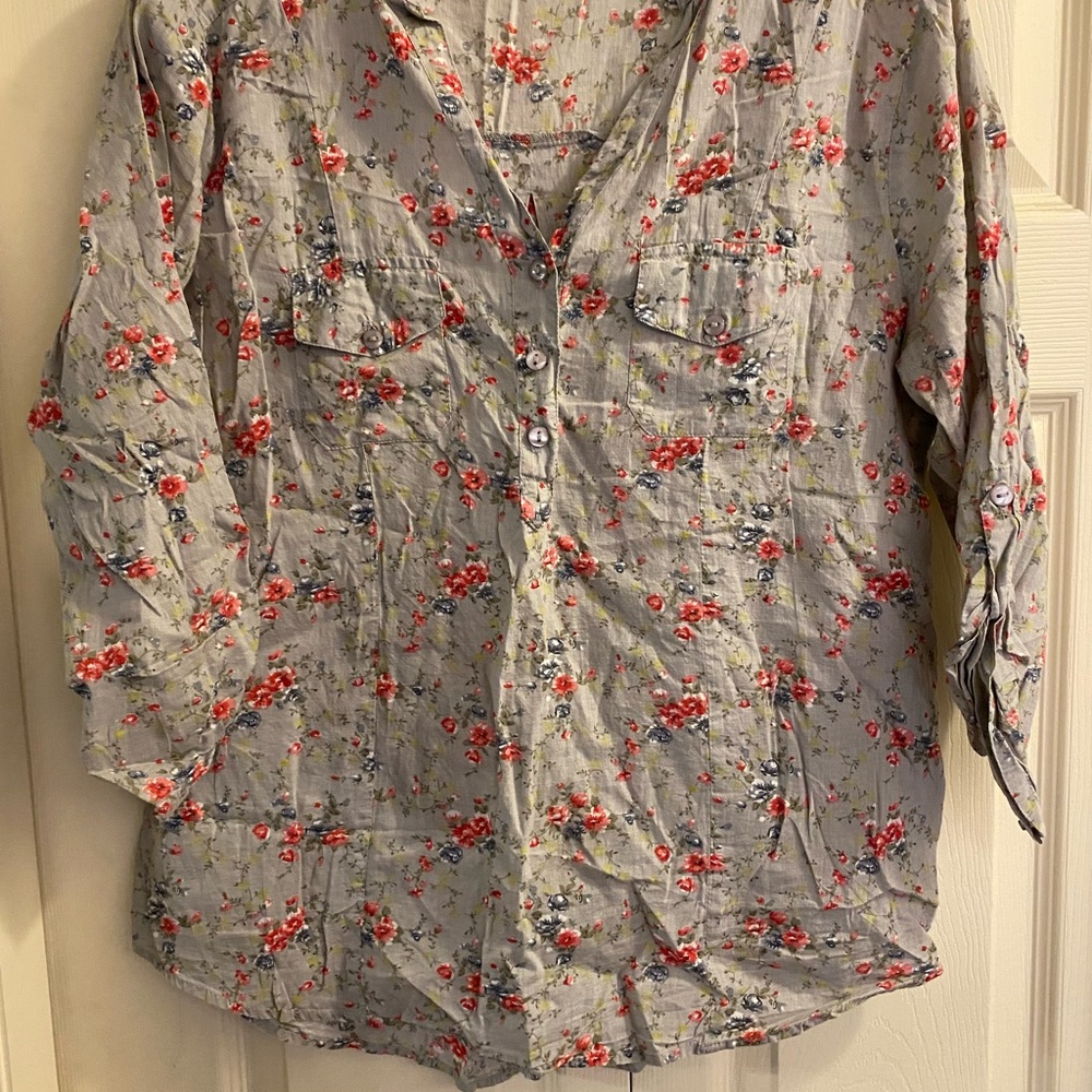 Light weight gray blouse